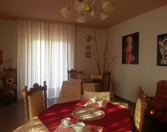 Bed & Breakfast Al Tetto Rosso (Acri, Italija)