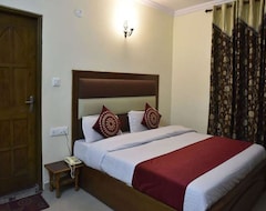 Khách sạn OYO 10229 Hotel Crystal (Kullu, Ấn Độ)