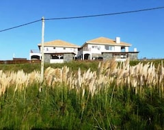 Entire House / Apartment La Casa de Morita (Punta del Diablo, Uruguay)