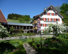Khách sạn Landhotel Martinsmuehle (Lindau, Đức)