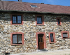 Hele huset/lejligheden Cozy apartment in an authentic building, well located in the Eastern Ardennes (Amel, Belgien)
