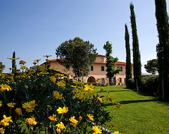 Otel Isola Verde (Cerreto Guidi, İtalya)