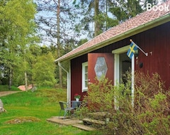 Toàn bộ căn nhà/căn hộ Two-bedroom Holiday Home In Asarp 3 (Åsarp, Thụy Điển)