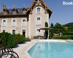 Bed & Breakfast Chateau d'Arfeuilles Chambres et tables d'hotes (Arfeuilles, Ranska)