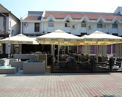 Hotel Tiski Cvet (Novi Bečej, Sırbistan)