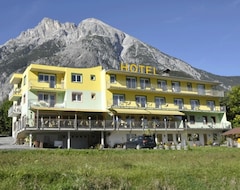 Khách sạn Hotel Martina (Telfs, Áo)