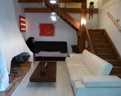 Toàn bộ căn nhà/căn hộ Large Furnished For 6 In Corbas Feyzin (Corbas, Pháp)