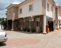 Otel Rila Muam Castle (Kaduna, Nijerya)