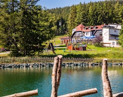 Khách sạn Alpengasthof Enzian (Mönichkirchen, Áo)