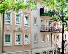 Hotel Beek (Baden-Baden, Germany)