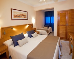 فندق Hotel Ses Figueres Ibiza (مدينة إيبيزا, أسبانيا)