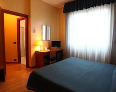 Hotel Lincoln (Cinisello Balsamo, İtalya)