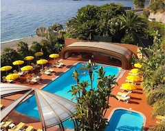 Khách sạn Hotel Caparena (Taormina, Ý)