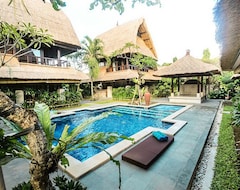 Koko talo/asunto Radiant Jepun Villa (Legian, Indonesia)