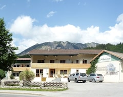 Otel Alpina Appartements (Grän-Haldensee, Avusturya)