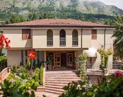 La Vigna Hotel (Bonea, Italy)