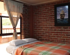 Khách sạn Suite Romanos (Playas, Ecuador)