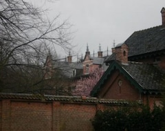 Hotelli Castle Maxburg (Hoogstraten, Belgia)