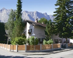 Khách sạn Haus Hoellental (Garmisch, Đức)