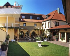 Khách sạn Hotel Antik (Aalen, Đức)