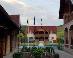 Koko talo/asunto Sachsenhof (Târnăveni, Romania)