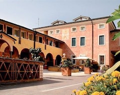 Hotel Residence Il Chiostro (Oppeano, Italy)
