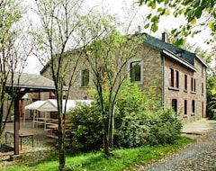 Hostel Auberge De Jeunesse De La-Roche Champlon (Tenneville, Belçika)
