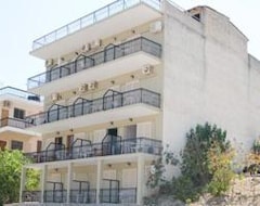 Hotel Ammos (Tolo, Greece)