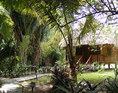 Resort Cohune Palms River Cabanas (San Ignacio, Belize)