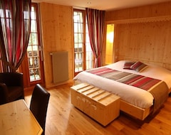 Khách sạn Le Clos Des Sources Hotel & Spa (Thannenkirch, Pháp)