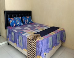 Hotelli Oyo 2371 Islami Family Residence (Banyuwangi, Indonesia)