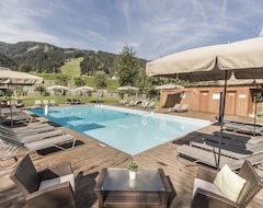 Khách sạn Familienresort Reslwirt (Flachau, Áo)