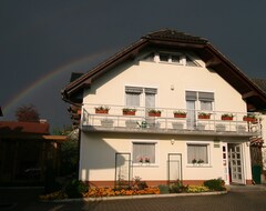 Hotelli Ravbar (Novo Mesto, Slovenia)