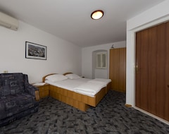 Khách sạn X Rooms (Dubrovnik, Croatia)