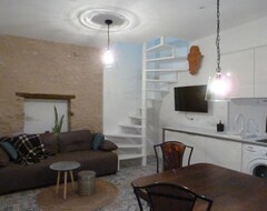 Koko talo/asunto «lieu-dit» Duplex 37m2 ClimatisÉ-parking-jardinet (Poitiers, Ranska)