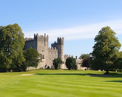 Resort/Odmaralište Kilkea Castle & Golf Resort (Castledermot, Irska)