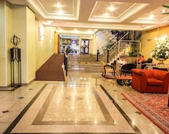 Khách sạn Trevi Hotel e Business (Curitiba, Brazil)