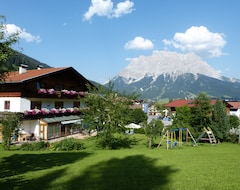 Aparthotel Alpenland (Lermoos, Austrija)