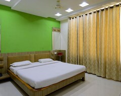 Hotel Central Point (Bilaspur, India)