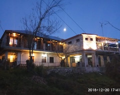 Albergue Guesthouse Kastania (Kastania - Corinth, Grecia)