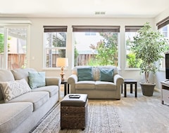 Koko talo/asunto Sn: 4bdrm Home With 6 Separate Sleeping Areas! (Santa Clara, Amerikan Yhdysvallat)