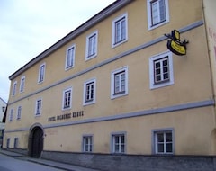 Khách sạn Hotel-Garni Goldenes Kreuz (Grein, Áo)