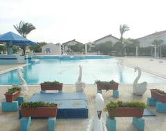 Long Beach Hotel And Villas (Trikomo, Chipre)