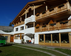 Hotel Brunello (St. Ulrich, Italija)