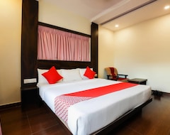 Hotelli Capital O 62579 Royal Wood Premier (Mangalore, Intia)
