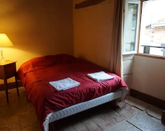 Cijela kuća/apartman House For Rent Close To Flavigny-Alesia. Fishing Tour. (Thenissey, Francuska)