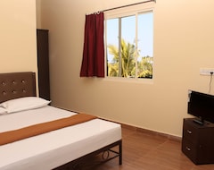 Hotelli Amoura Beach Resort (Calangute, Intia)