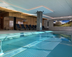 Khách sạn Alpenroyal & Alpenroyal Lodge (Fiss, Áo)
