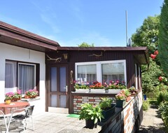 Tüm Ev/Apart Daire Purposefully Decorated Summer Bungalow With Garden (Ostseebad Kühlungsborn, Almanya)