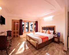 Oyo 48870 Hotel Kalra Regancy (Solan, India)